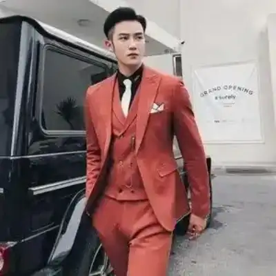 龙月嘉
